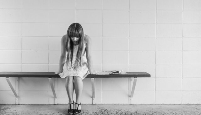 adolescents-gothiques-les-risques-de-depression-seraient-multiplies-par-3-640x367 INCIDENT AU LOUVRE : DÉCOUVERTE DES BIJOUX VOLES LORS DU BRAQUAGE