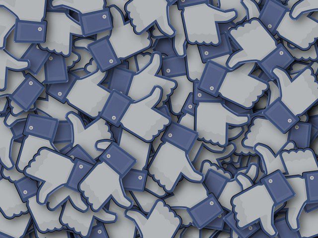 Facebook-640x480 Les écrans responsables de nombreux problèmes de vue chez les jeunes