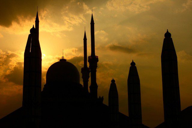 Une-mosquée-640x427 Égypte : un élève de CM2 est tué par un professeur