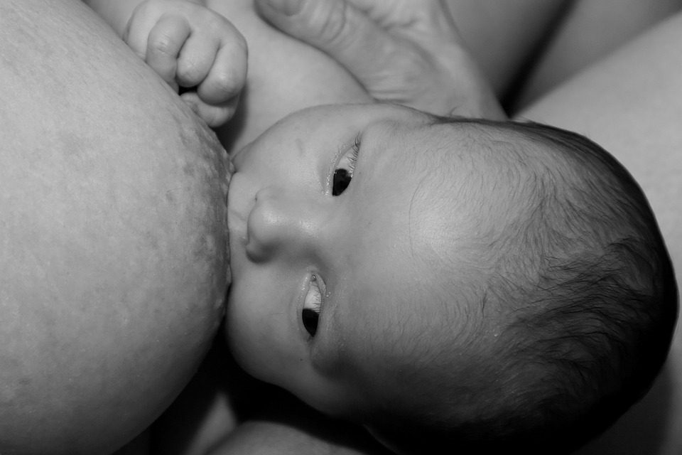 La Grande Tétée : l’allaitement maternel fêté en France et dans le monde ce dimanche