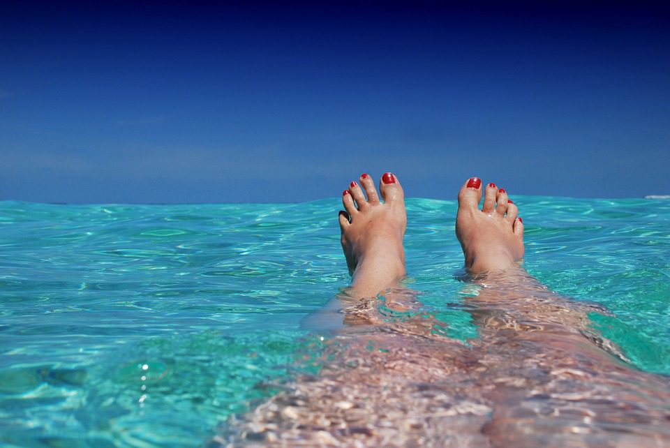 Les pieds dans l'océan