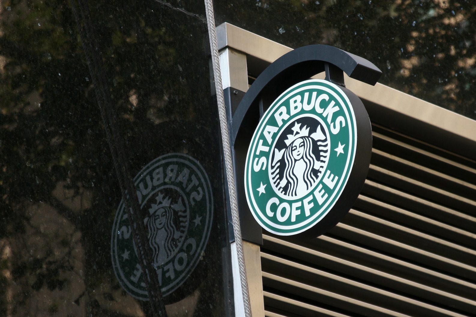 A cause des boissons trop sucrées, Costa et Starbucks sont contraints de réagir