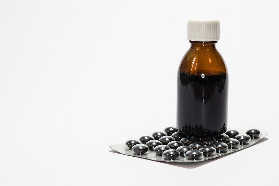 « Purple Drank » : la drogue plébiscitée par les ados suscite l’inquiétude justifiée de l’ANSM