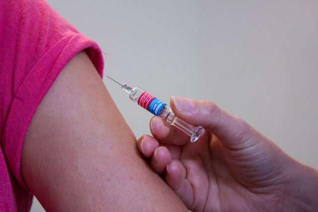Vaccin-640x427 Des drones russes sur le sol polonais : Donald Trump lâche une révélation intrigante !