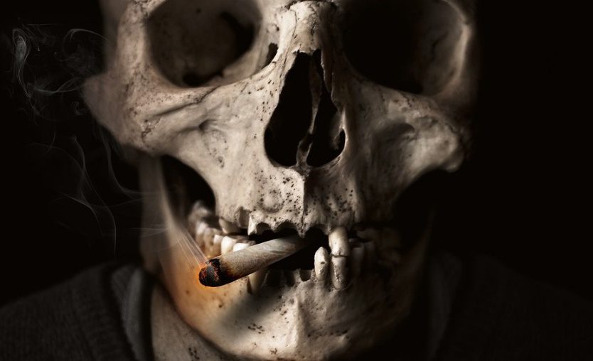 AVC : le risque diminue en supprimant le tabac