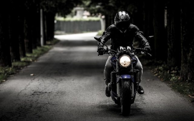 Un-motard-640x401 Récolte anticipée en Maine-et-Loire : les viticulteurs en quête de renfort face à une saison d'exception