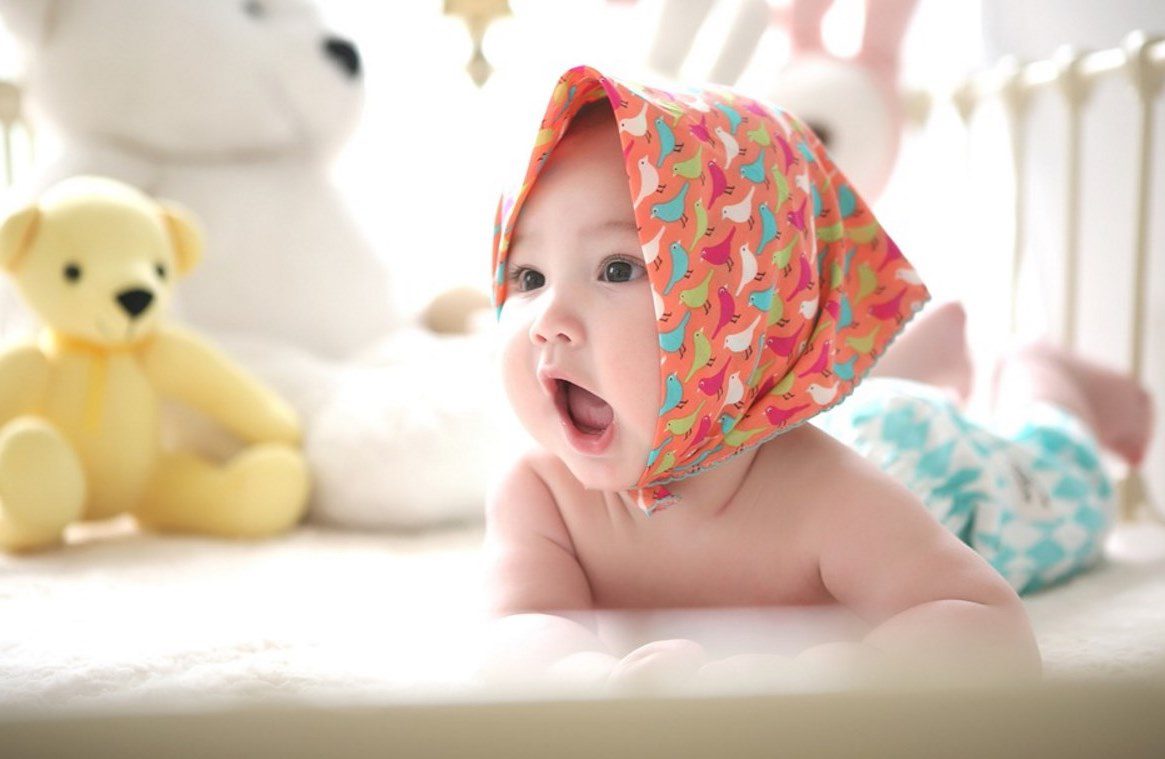Bouées de cou pour bébé : la mode que les parents doivent éviter