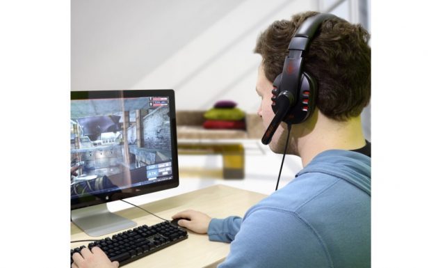 Casque-jeux-640x385 Au cœur du procès opposant Depardieu et Moix à « Complément d’enquête » : un haras, une jeune fille et une multitude d'allégations.
