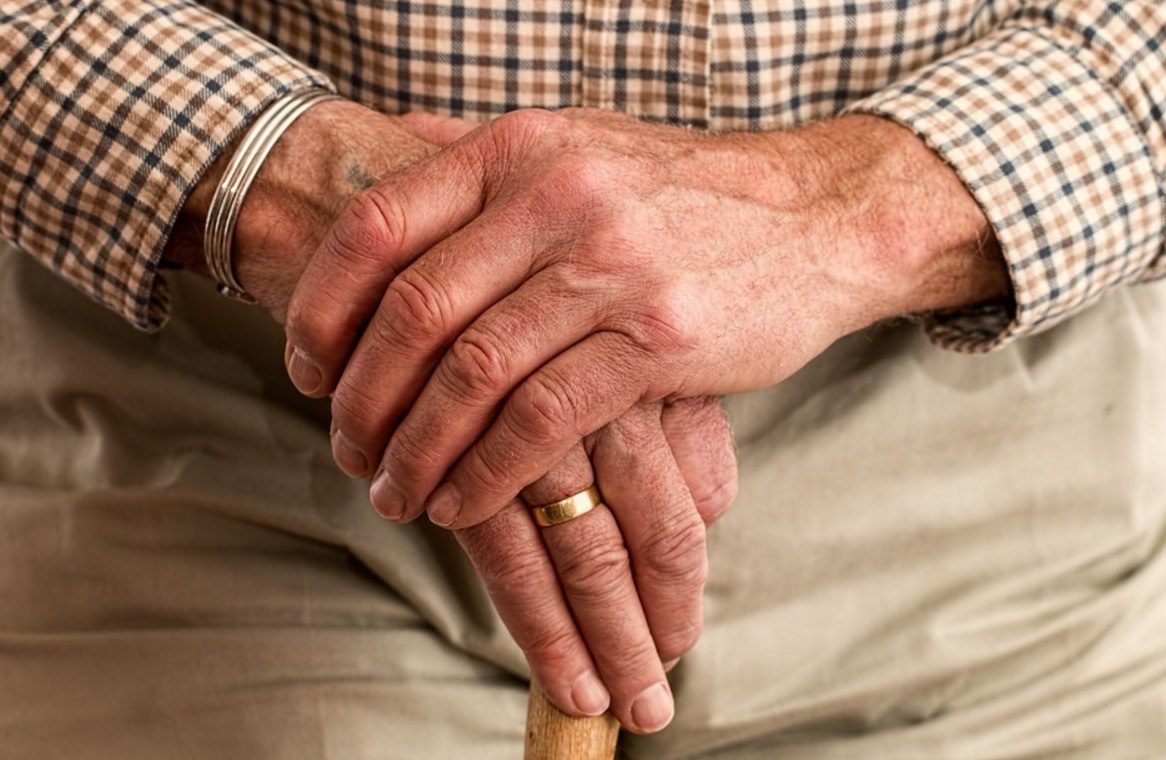 Alzheimer : nous pourrons savoir si un jour nous développerons la maladie