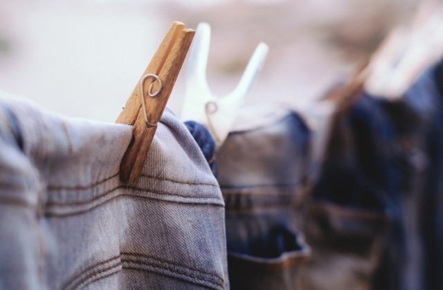 Jeans-640x419 Aroma-Zone, la marque de cosmétiques naturels du Vaucluse, connaît une croissance fulgurante en doublant sa production