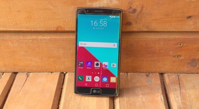 Smartphone-640x352 Supports de communication digitale : comment booster votre stratégie ?