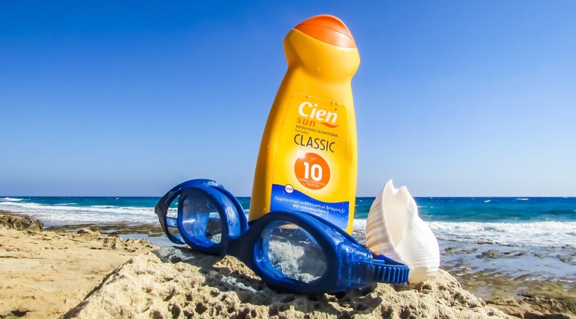 Crèmes solaires : une protection indispensable pour la peau, mais une problématique pour les océans