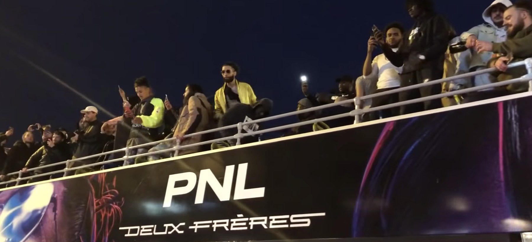 PNL et les deux frères : parade sur les Champs-Elysées et Uber gratuit