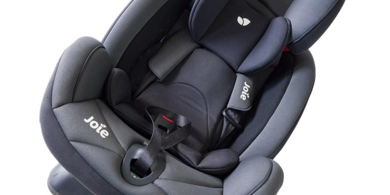 Choisir un siège-auto pour bébé : enfin un guide simple et compréhensible