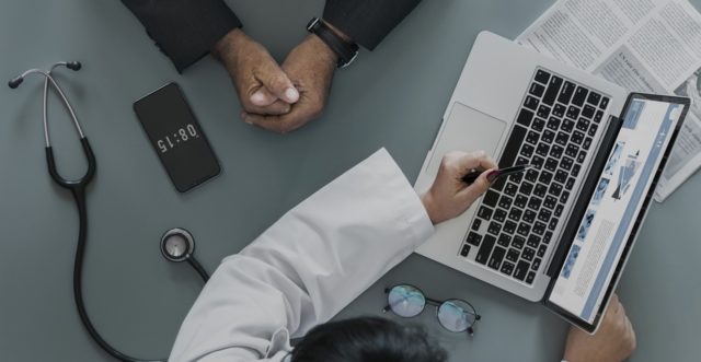 Médecin-640x331 Burn-out : une maladie professionnelle susceptible d’être reconnue