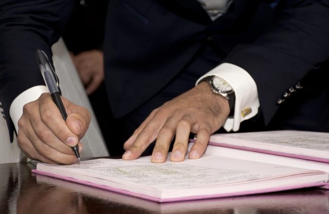 Contrat-640x417 Ce signe du zodiaque est le plus capricieux selon l'astrologie orientale