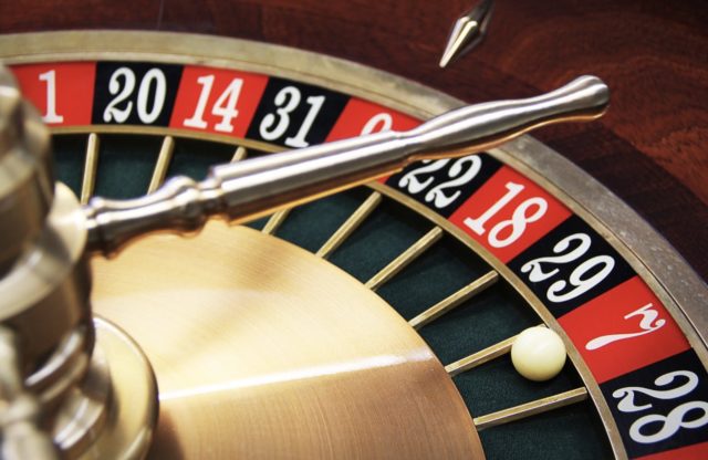 Le-casino-en-ligne-640x416 Facebook : un jeune blessé à cause du dernier défi à la mode