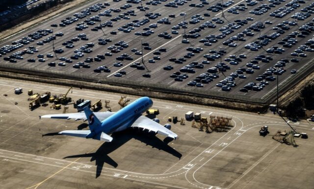 Voiture-aéroport-640x386 Essai détaillé de l'Aston Martin DBX S : le SUV à moteur thermique le plus puissant du monde