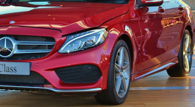 que-choisir-entre-le-cabriolet-et-le-break-de-la-classe-c-de-mercedes-640x351 Spectaculaire renversement d'un convoi exceptionnel à Jarville