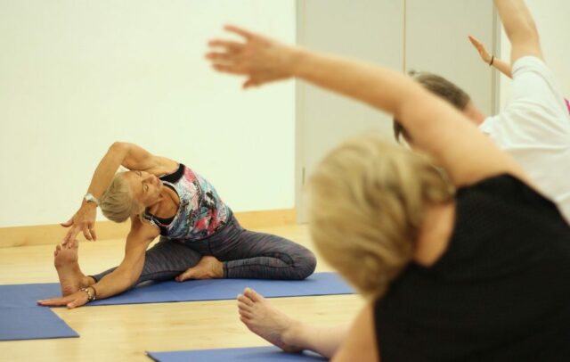 quelle-est-la-frequence-ideale-pour-faire-du-yoga-640x406 De l'activité physique sur ordonnance, Biarritz innove
