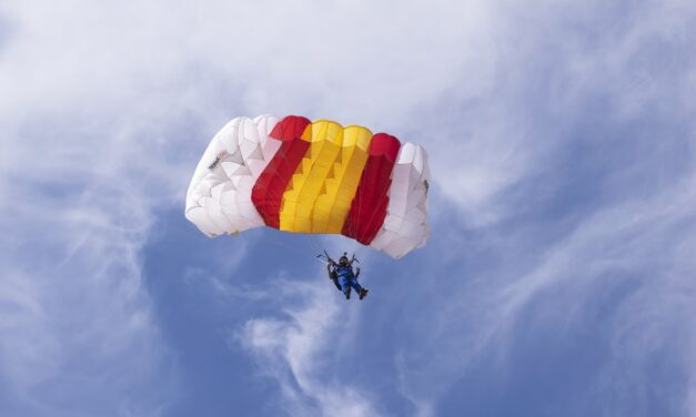 Le saut en parachute, faites le plein de sensations fortes