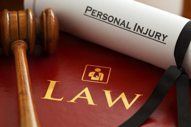 quest-ce-quun-avocat-criminaliste-640x427 Grenoble : équipé d’une arme, il tue sa femme en pleine rue
