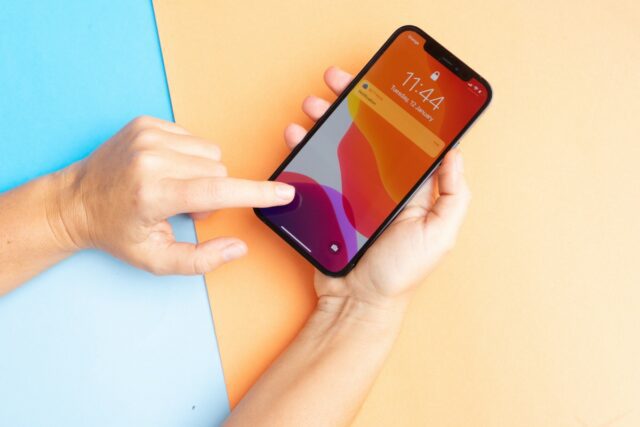 iPhone-640x427 Samsung Galaxy Tab 4, Note 4 et S5 à des prix imbattables