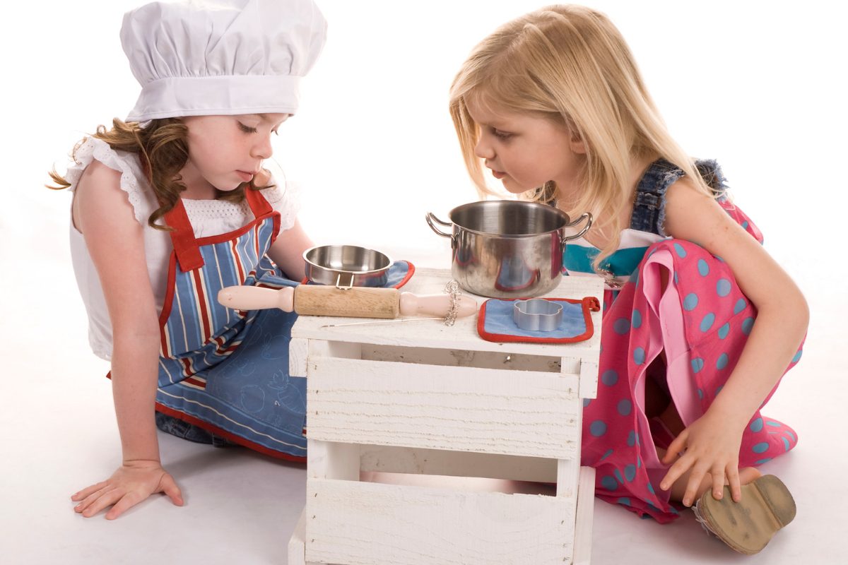 fabriquer cuisine en bois enfant