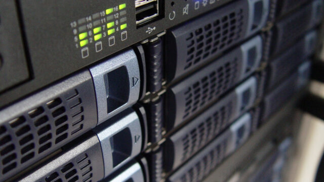 zoom-sur-ces-nouvelles-entreprises-qui-sequipent-de-serveurs-rack-640x360 Super-ordinateur d’IBM : Watson aide les humains pour le cancer