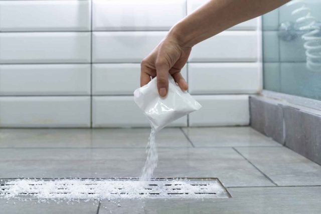 deboucher-canalisation-2-640x427 Déboucher une canalisation naturellement : 5 méthodes efficaces