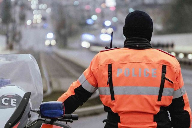 police-motard-640x427 Résultats et Classement du Rallye d'Automne 2025 : Plongée au cœur de la Compétition Automobile