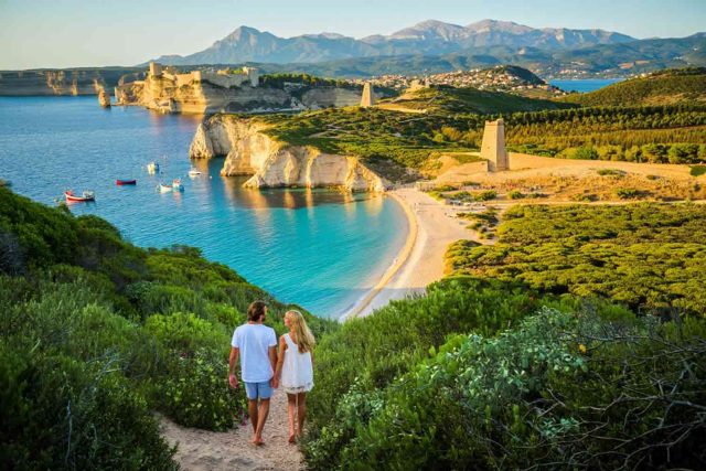 week-end-corse-640x427 Découverte des maisons à pans de bois et des charmants ports : un voyage en train de Dol-de-Bretagne à Lamballe