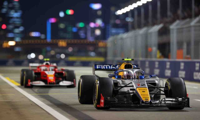 GP-de-Singapour-Fernando-Alonso-sillustre-avec-le-meilleur-chrono-lors-de-la-premiere-seance-dessais-suivi-de-pres-par-Leclerc--640x384 Suivez en direct le choc Nouvelle-Zélande - Afrique du Sud lors du Rugby Championship 2025 le 13 septembre 2025