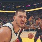 découvrez la performance exceptionnelle de nikola jokic face au heat avec un triple-double magistral de 33 points, 15 rebonds et 16 passes, illustrant son talent et sa domination sur le terrain.