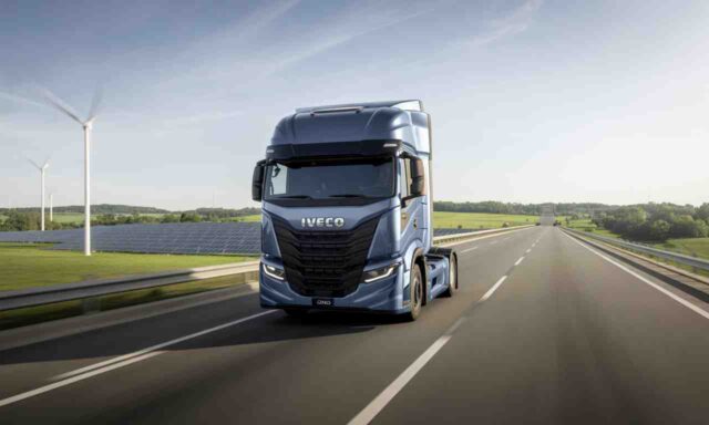 Un-Iveco-S-Way-CNG-franchit-1000-km-avec-un-seul-plein-une-avancee-majeure-pour-le-transport-durable-640x384 Le PDG de Corsair alerte : le kérosène, facteur majeur de hausse des tarifs, inquiète plus que la pénurie