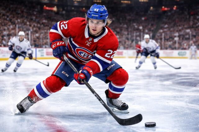 Cole-Caufield-brille-a-nouveau-sur-la-glace-de-la-NHL--640x427 Le FC Augsburg réalise l'exploit parfait contre Leverkusen !