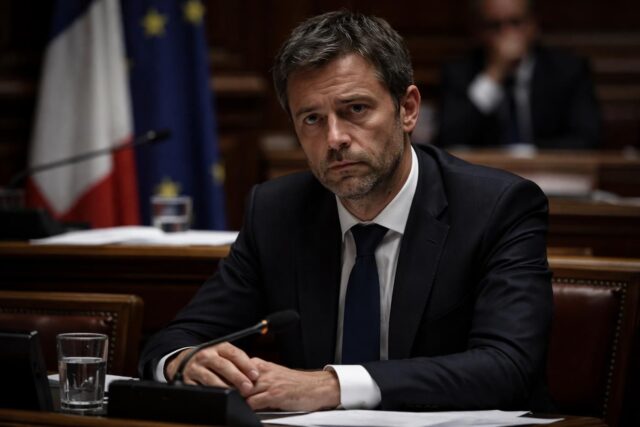 Le-depute-RN-Antoine-Villedieu-suspendu-suite-a-un-accident-presume-sous-influence-de-lalcool-lesinguliersete.fr_-640x427 Vives réactions après la plainte pénale visant les secouristes de Crans-Montana : un climat de confusion s’installe