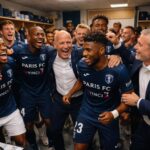 découvrez les coulisses du maintien en ligue 1 avec la joie intense dans le vestiaire, un entraîneur ravi et les taquineries amusantes du président envers le paris fc.