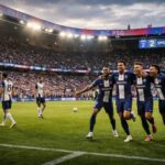 à la mi-temps, le psg domine angers avec un avantage de 2-0, creusant l'écart dans ce match intense.