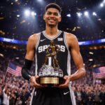 victor wembanyama remporte son premier trophée majeur, le prestigieux « magic johnson award », une reconnaissance exceptionnelle dans le basket-ball aux états-unis.