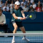 découvrez la stratégie dévoilée par mats wilander pour contrer jannik sinner en atp : privilégier un jeu centré tout en limitant ses angles afin de prendre l'avantage sur le court.