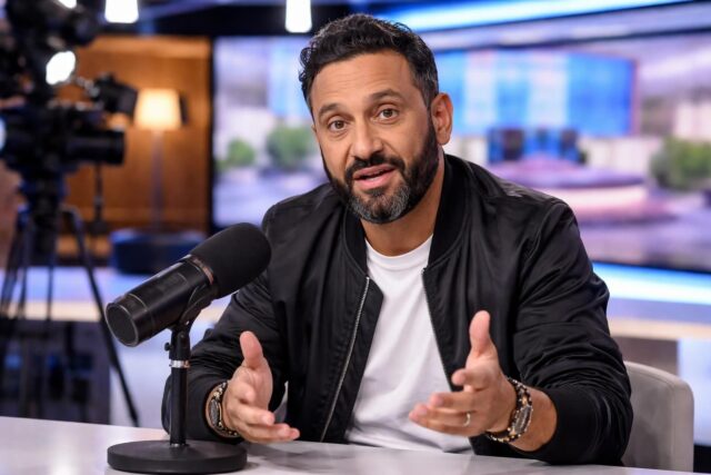 Cest-une-grande-premiere.-Cyril-Hanouna-brise-le-silence-sur-labsence-de-Shana-Loustau-dans-Tout-beau-tout-neuf-ZAPTV-MSN-640x427 Audrey (N'oubliez pas les paroles) et Charlotte, une complicité au-delà des répétitions : « Bien plus qu'une partenaire de révisions »