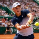 découvrez l'incroyable parcours de jesper de jong à roland-garros, éliminé en qualifications mais parvenant jusqu'aux 8es de finale face à alexander zverev, devenant l'inattendu héros du tournoi.