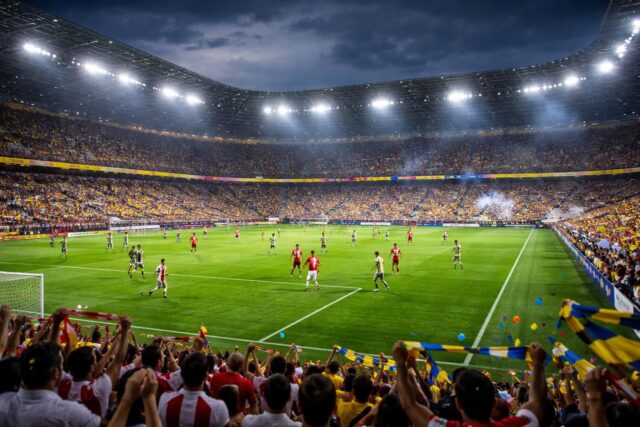 LIVE-Suivez-en-direct-la-rencontre-du-Championnat-dArabie-Saoudite-2025-2026-entre-Al-Qadsiah-FC-et-Al-Nassr-Riyad-sur-LEquipe-640x427 PSG-Bayern : Une soirée sous haute tension pour Vincent Kompany, suspendu lors du match aller au Parc des Princes - RMC Sport