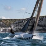 découvrez la solitaire du figaro paprec, l'événement nautique incontournable suivi sur france tv, où les meilleurs marins s'affrontent en mer pour la victoire.