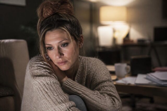 Laury-Thilleman-confie-son-combat-asphyxie-totale-burn-out-et-rupture-difficile-avec-Juan-Arbelaez-640x427 Changer de cap en 2026 : suivre une formation hypnose près de Lille !