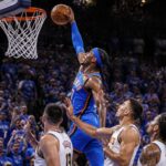 le thunder remporte le game 5 contre son adversaire avec un score de 127-114, reprenant ainsi l'avantage dans la série à 3-2.