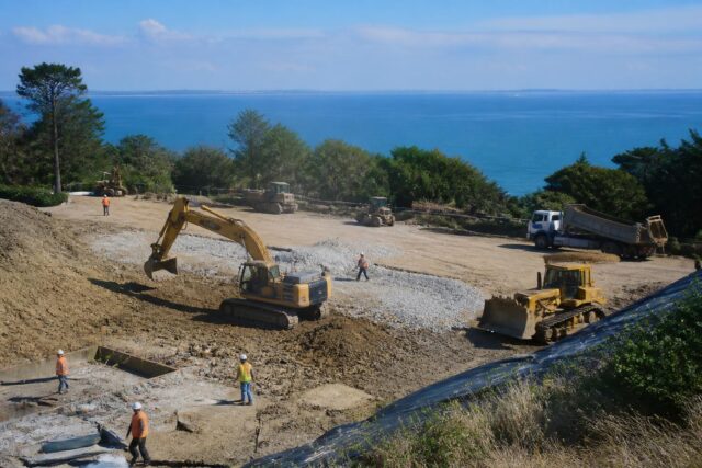 Le-chantier-du-nouveau-parking-du-belvedere-pres-de-Saint-Nazaire-est-officiellement-lance-640x427 Près de Lyon : une famille expulsée suite à un conflit de voisinage, la réponse du bailleur