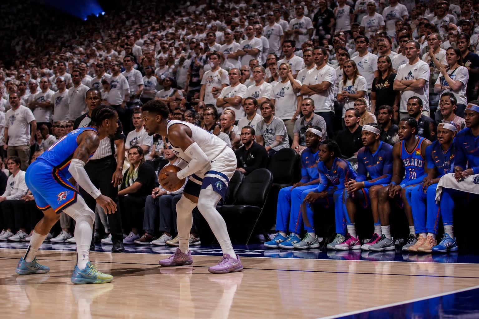 l'oklahoma city thunder devra affronter le match décisif 7 sans williams ni mitchell, des absences majeures qui pourraient influencer le résultat final.