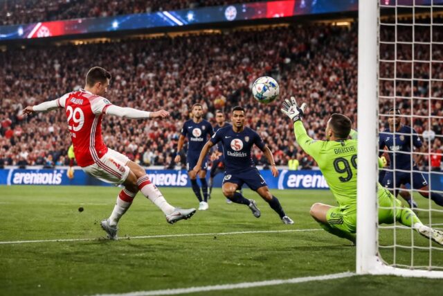 PSG-vs-Arsenal-revivez-en-video-louverture-du-score-spectaculaire-de-Kai-Havertz-pour-les-Gunners-640x427 Cincinnati : Gracheva s'illustre tandis que Gauff et Pegula font sensation !